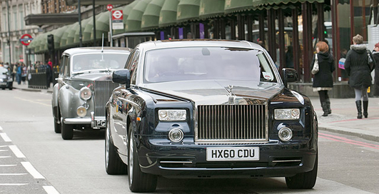 Rolls-Royce отметил юбилей "Духа экстаза"