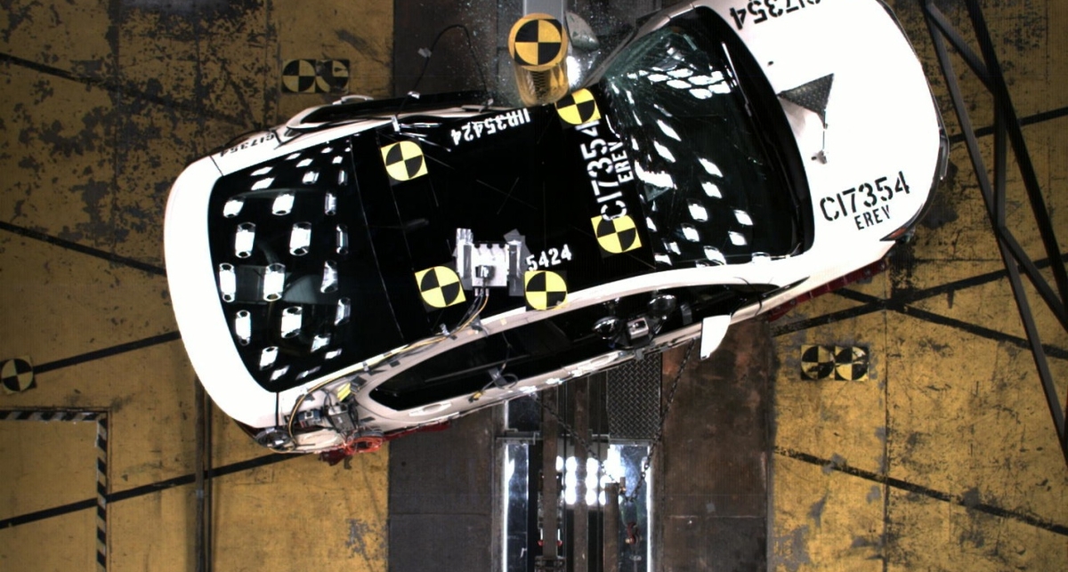 Chevrolet Volt разбили на 