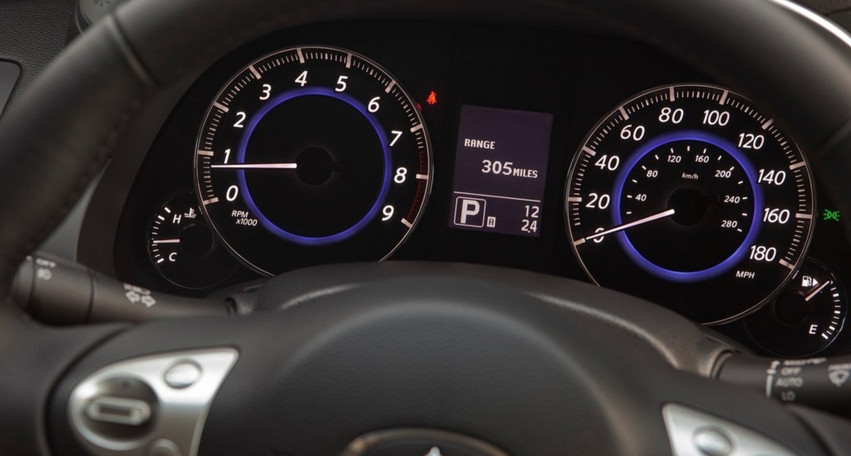 Infiniti обновила популярный кроссовер (фото)