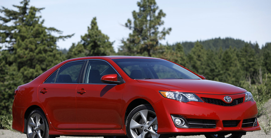 Японцы впервые показали полностью новую Toyota Camry (фото)