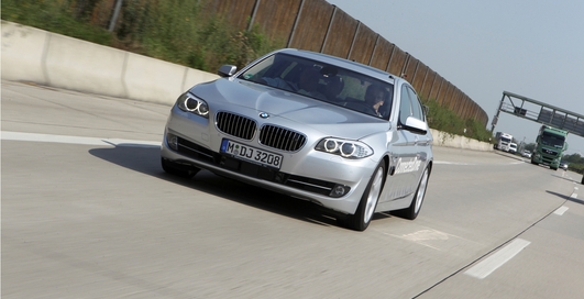 Еще один автомобиль BMW получил автопилот (фото)