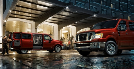 Nissan выпустил 12-местный "трансформер" (фото)