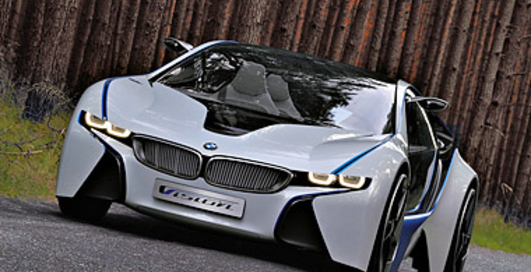 BMW представила гибридный суперкар