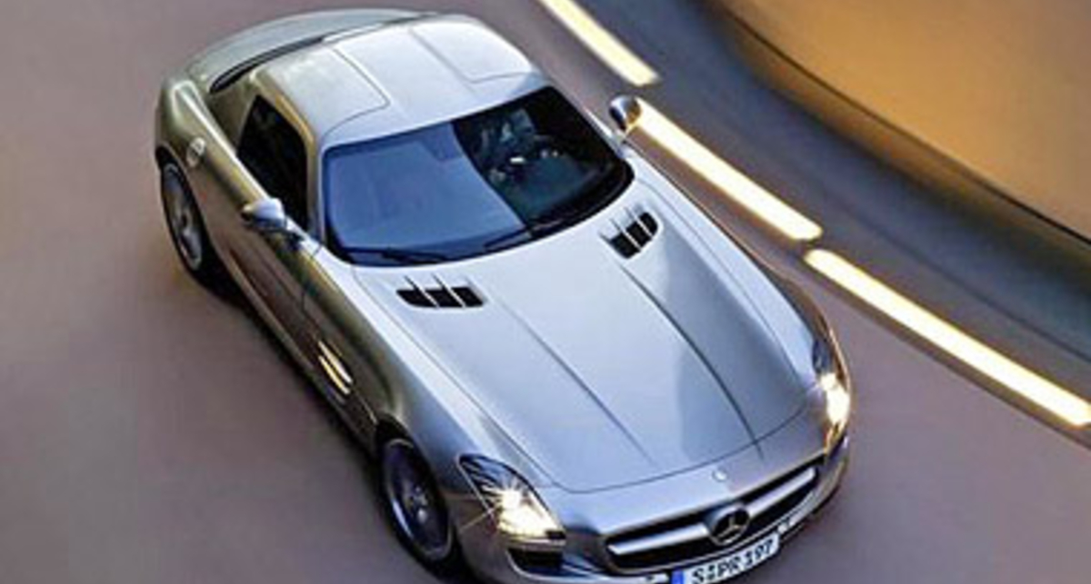Первые официальные фото Mercedes-Benz SLS AMG