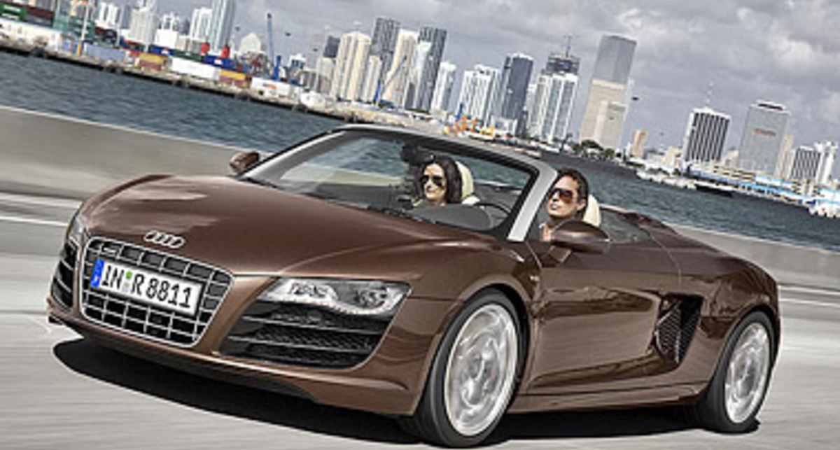 Audi R8 Spider - первые фото накануне премьеры