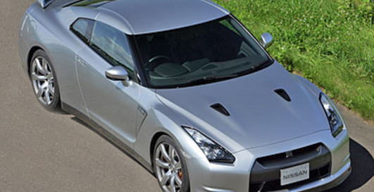 Nissan обновит суперкар GT-R