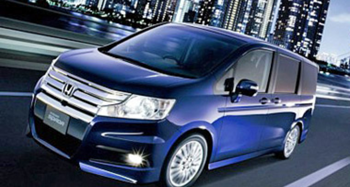Honda представила новое поколение минивэна Stepwgn