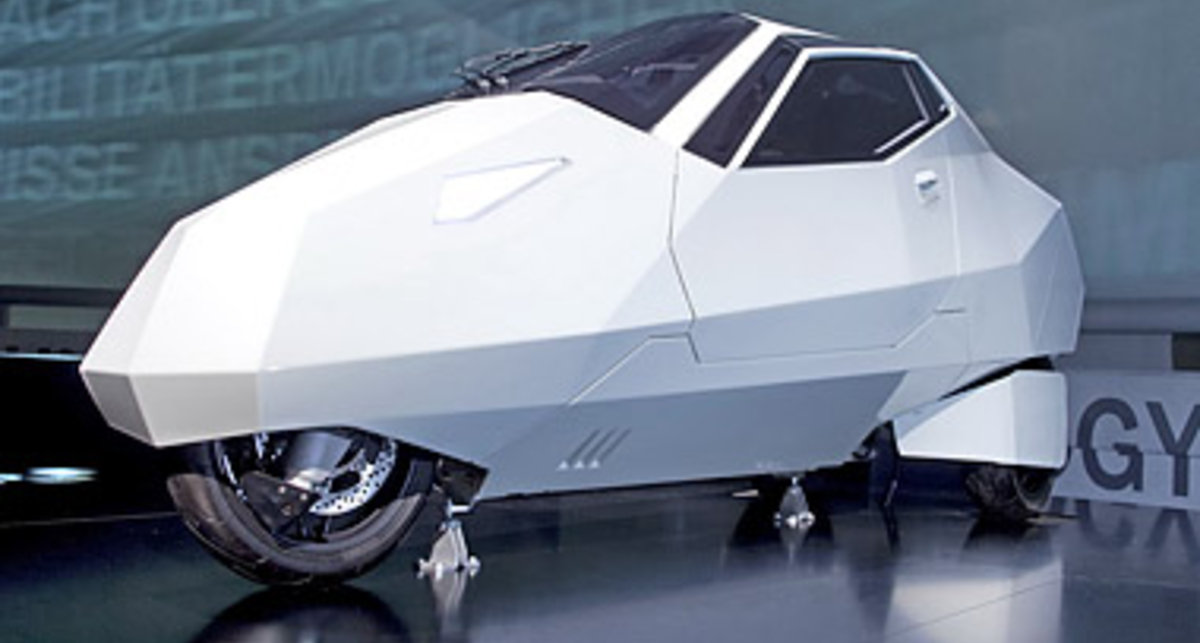 BMW представил городской трицикл