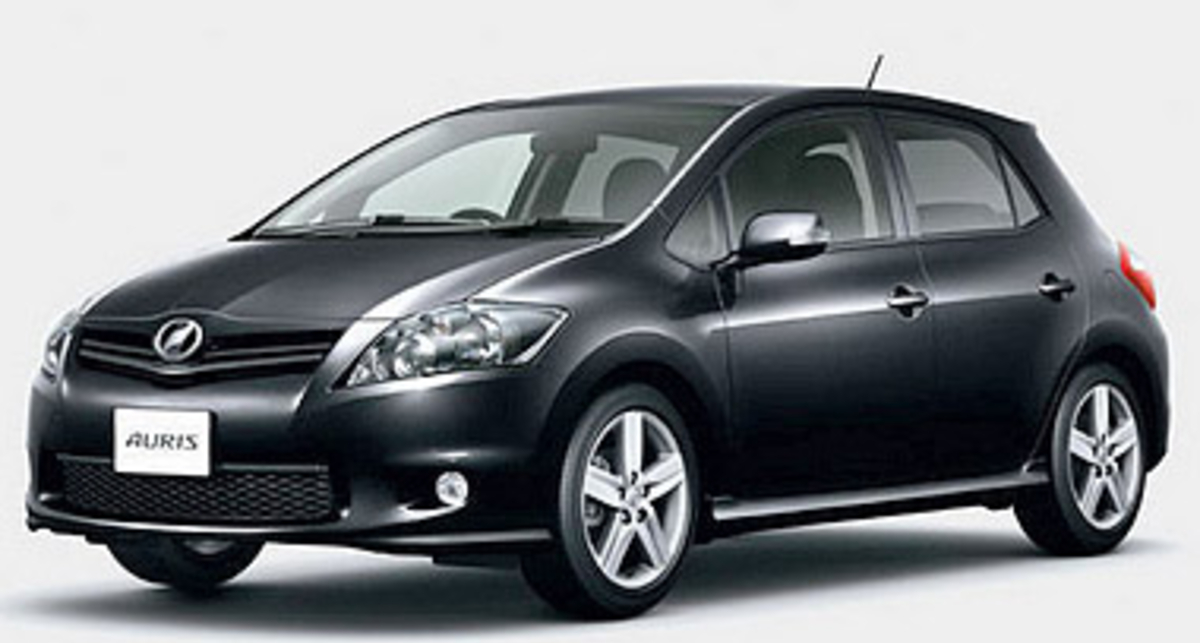 Toyota представила слегка обновленный Auris