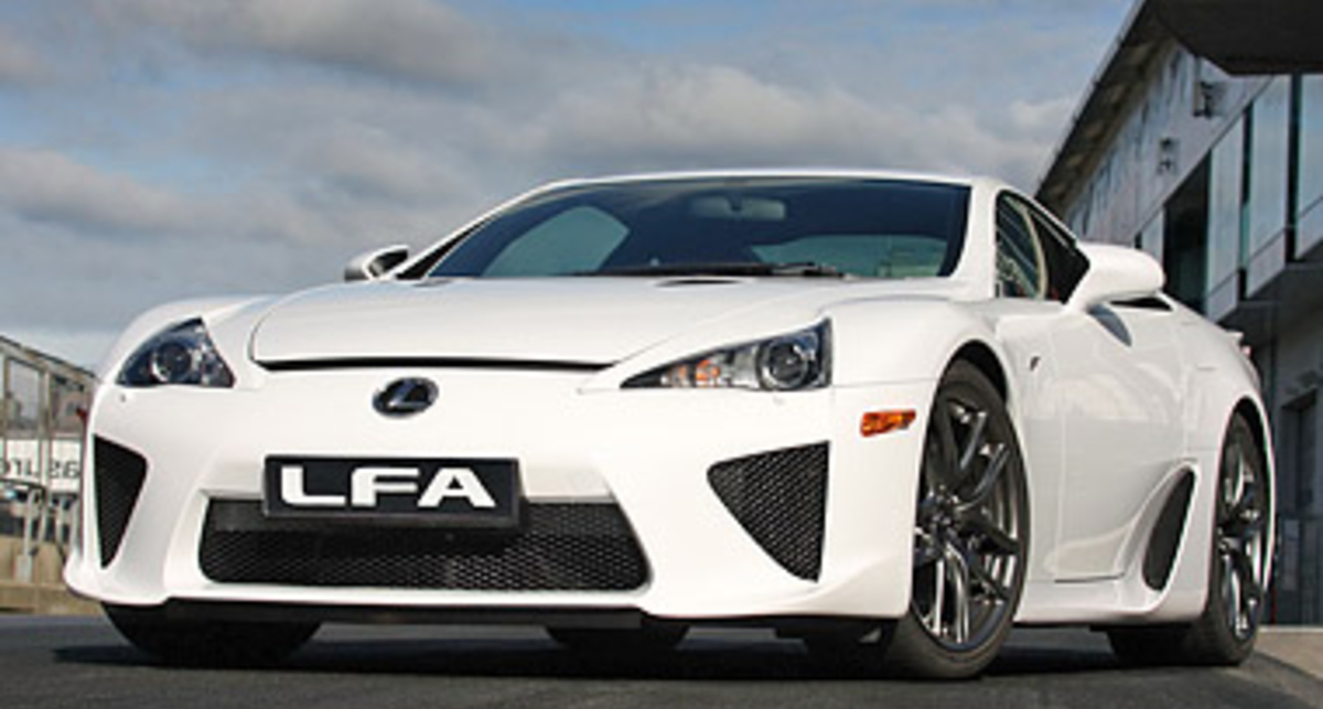 Премьера Lexus LF-A на автосалоне в Токио