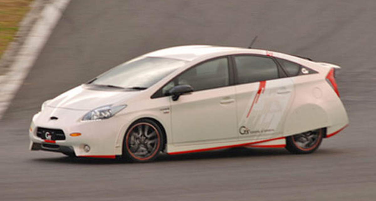 Toyota Prius получила спортивную версию