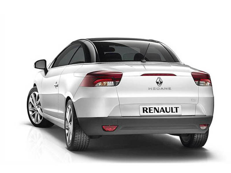 Белая машина renault