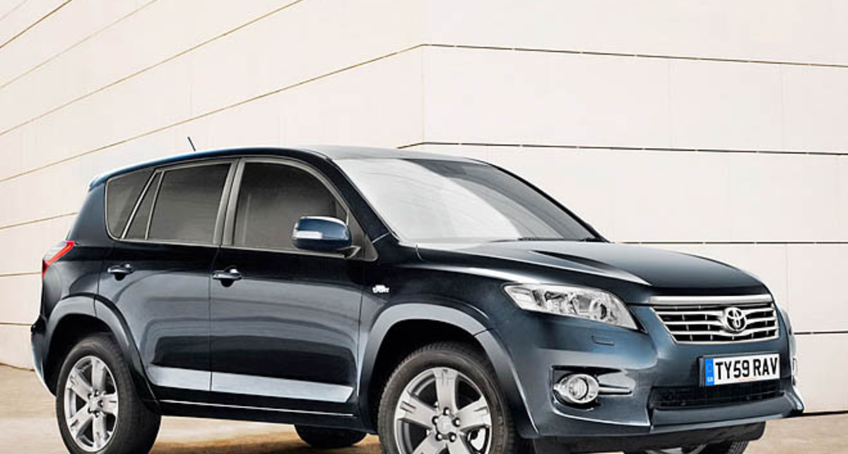Toyota подправит внешность RAV4