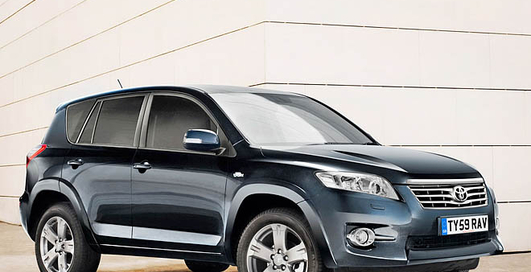 Toyota подправит внешность RAV4