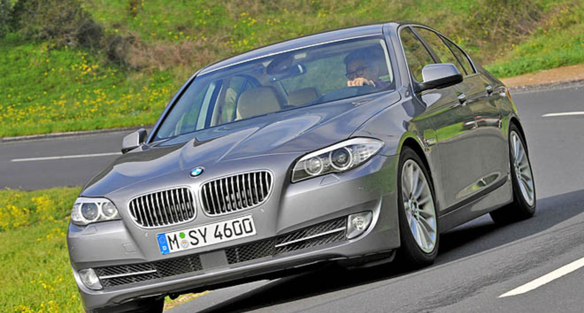 В Женеве открылся юбилейный автосалон