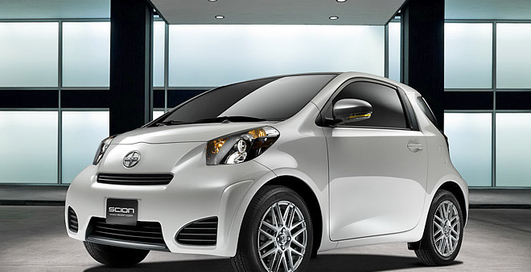 Toyota iQ стала Scion