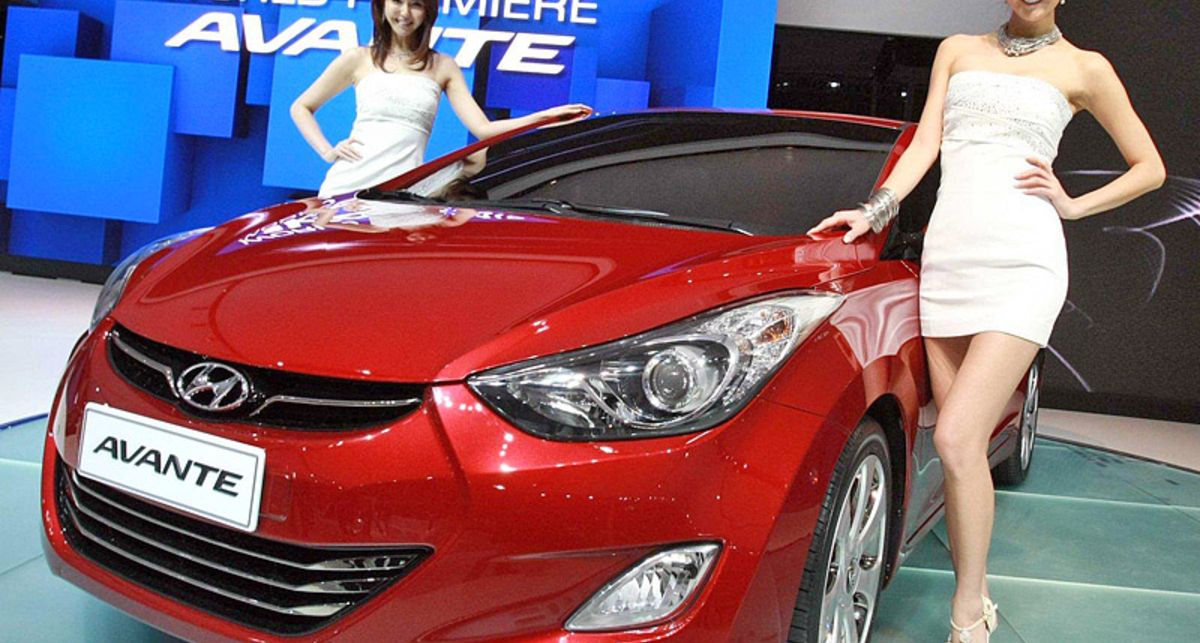 Hyundai представила новую Elantra