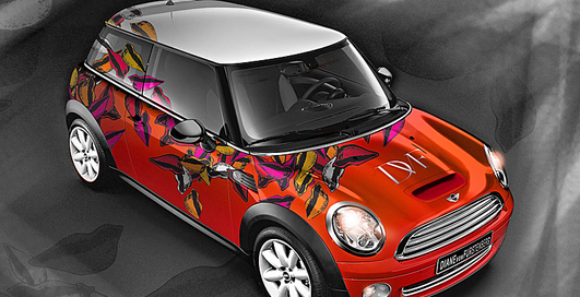 Для Life Ball подготовили дизайнерские MINI