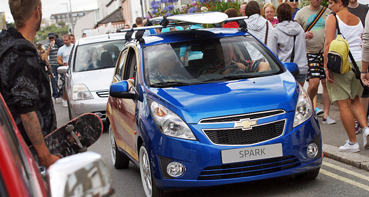 Chevrolet Spark сделали деревянным