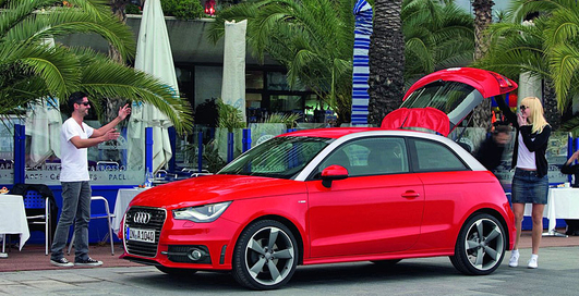 Московский автосалон открывает двери (фото)