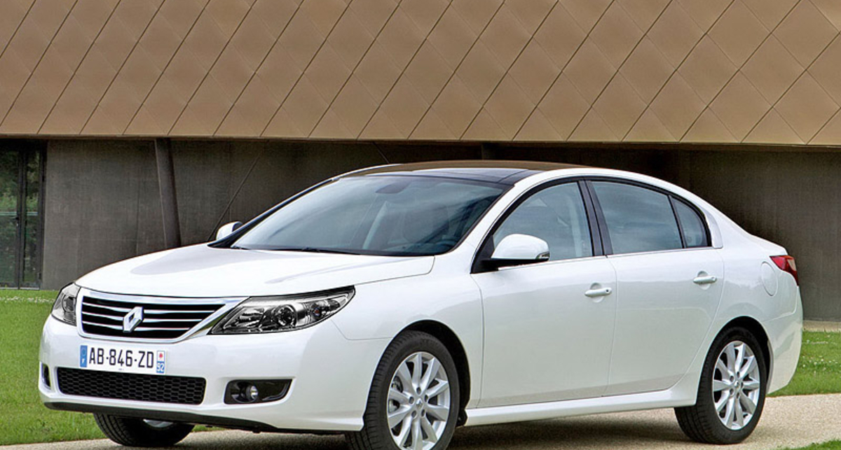 Renault Latitude представлен на ММАС