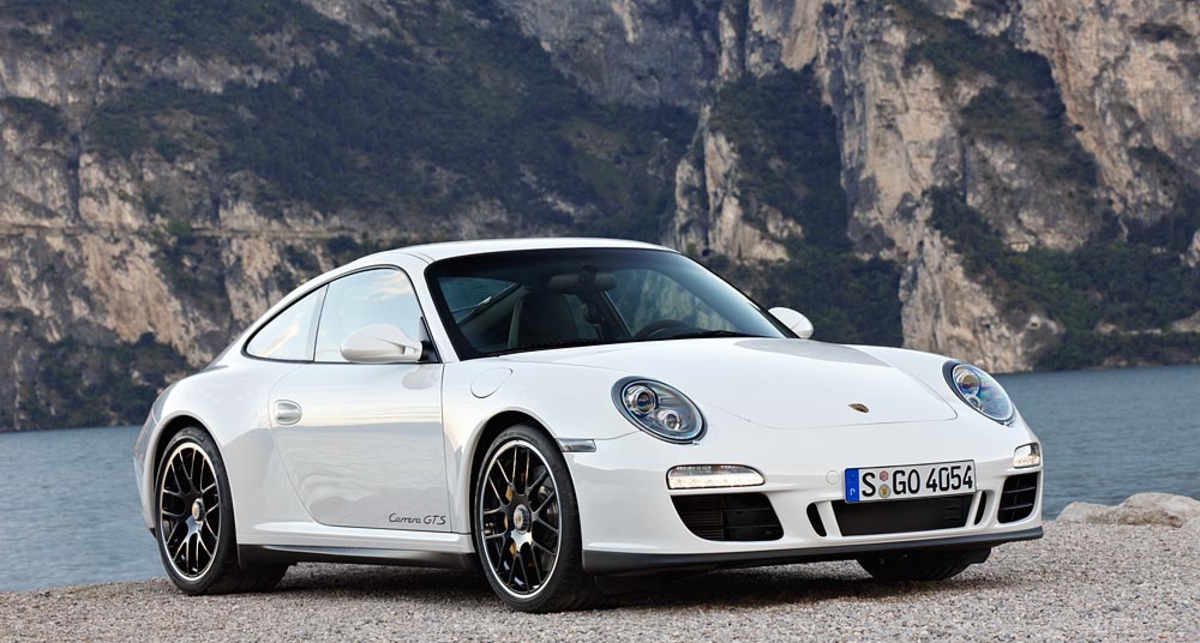 Porsche представил вершину линейки 911 Carrera (видео)