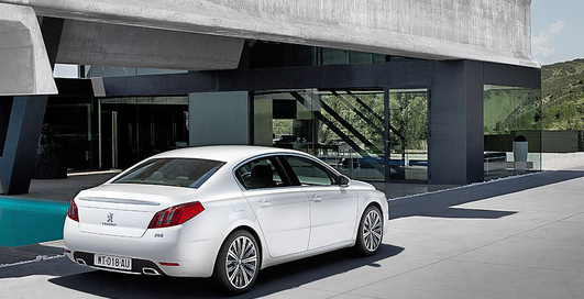 Peugeot рассказала о новинках Парижского автосалона