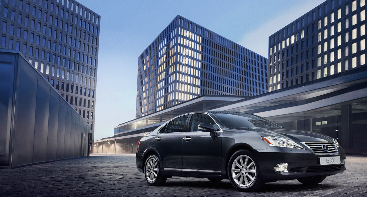 Lexus ES 350 уже в Украине