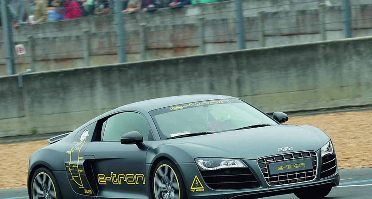 Audi готовит суперкар на батарейках (фото)