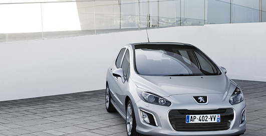 Peugeot представила обновленный 308 (фото)