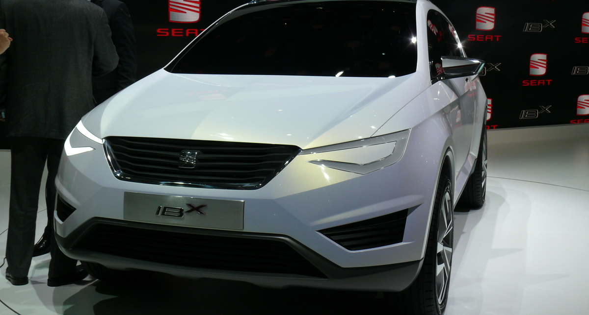 На автосалоне в Женеве показали молодежный кроссовер Seat