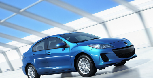 Mazda представила обновленную версию Mazda3 (фото)