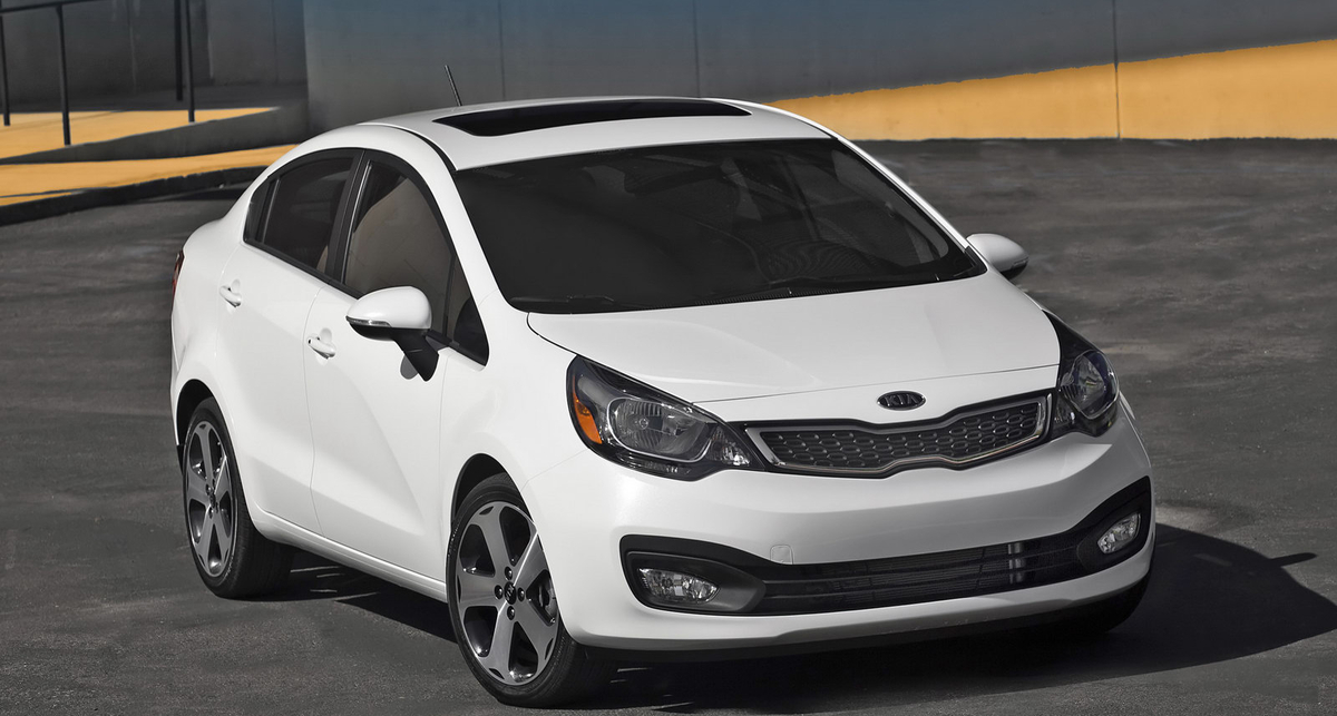 В США дебютировал седан Kia Rio (фото)