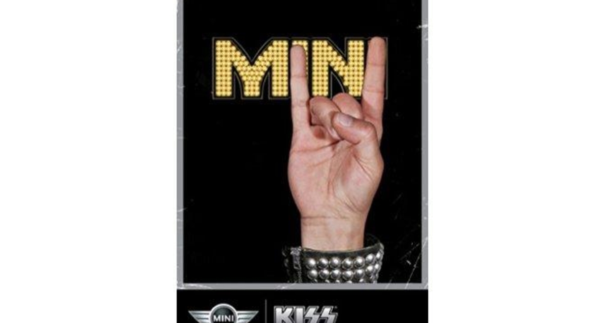 Из MINI сделали рок-звезд (фото)