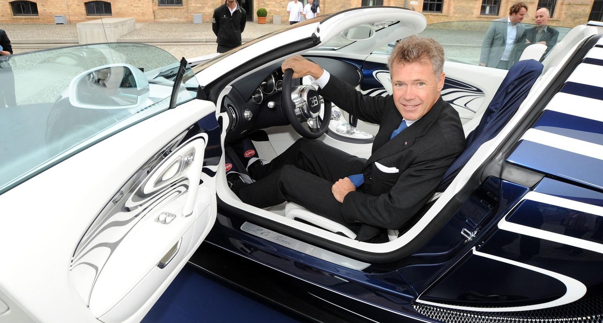 Bugatti представила фарфоровый Veyron за $2,4 млн. (фото)