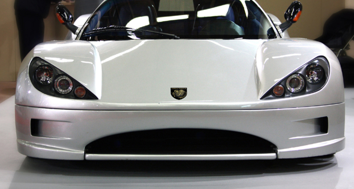 От нового итальянского спорткара двоится в глазах (фото)