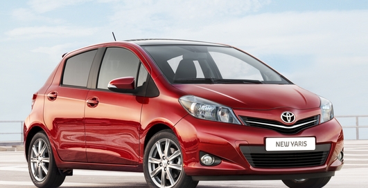 Toyota представила свою новинку во всей красе (фото)