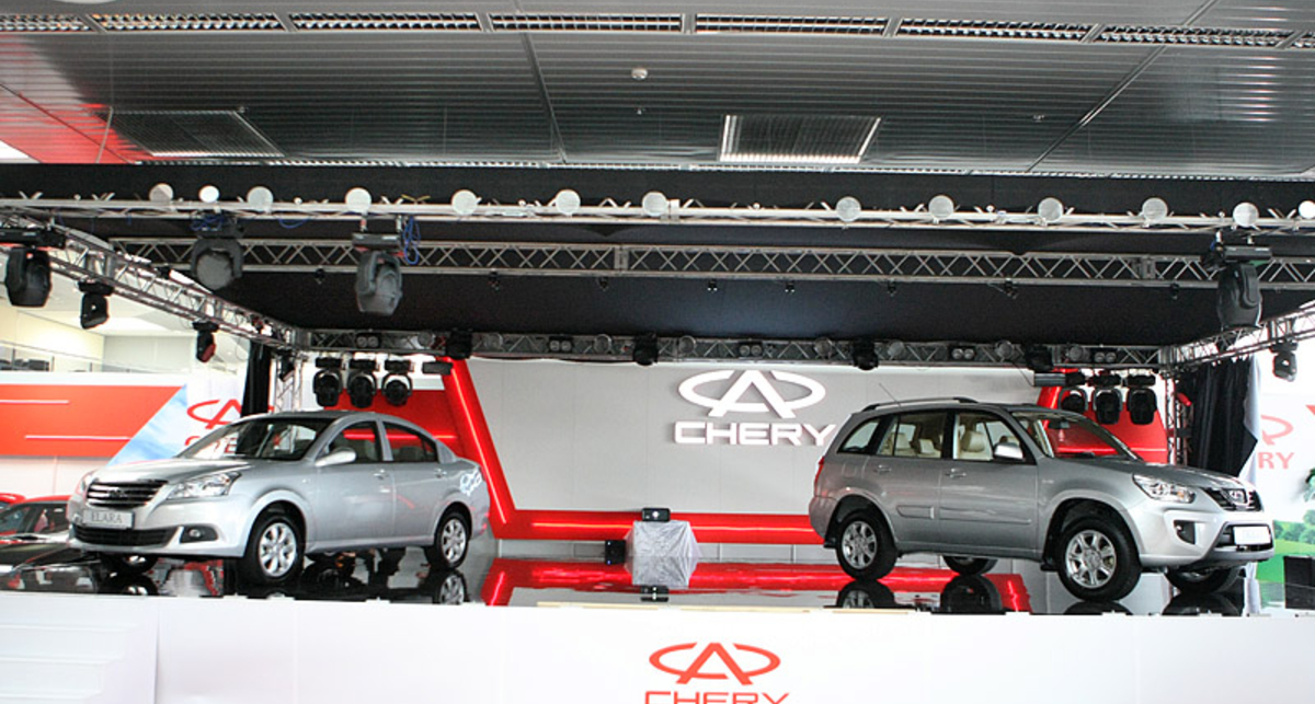 Chery порадовала Столичное автошоу-2011 двумя новинкам (фото)