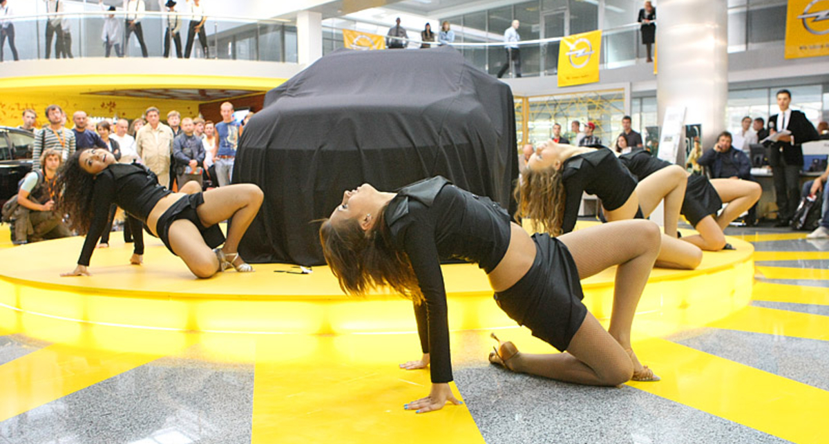 На Столичном автошоу-2011 Opel показал новую Antara (фото)