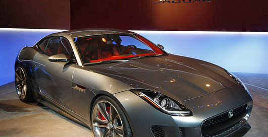Jaguar показал Франкфурту прототип C-X16 (фото)