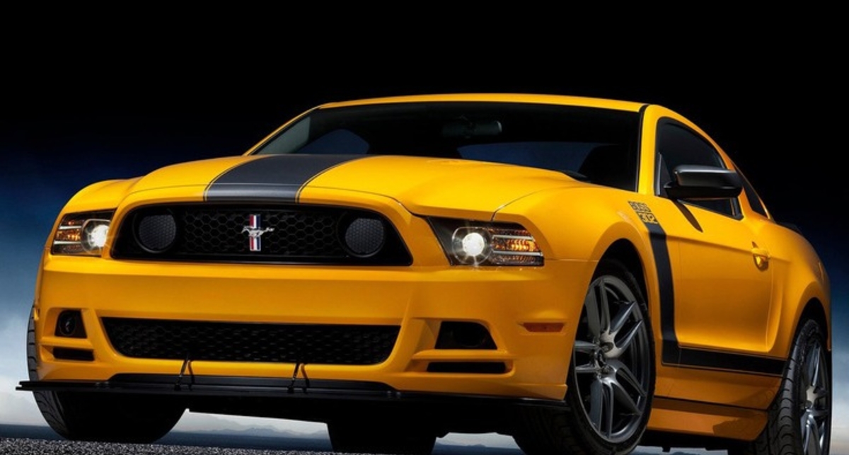 Ford выпустил самые мощные в мире серийные Shelby GT500 и Boss 302 (фото)