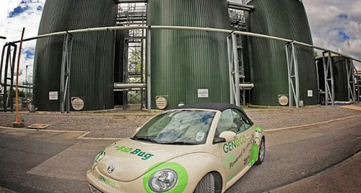 Кабриолет поехал на фекалиях