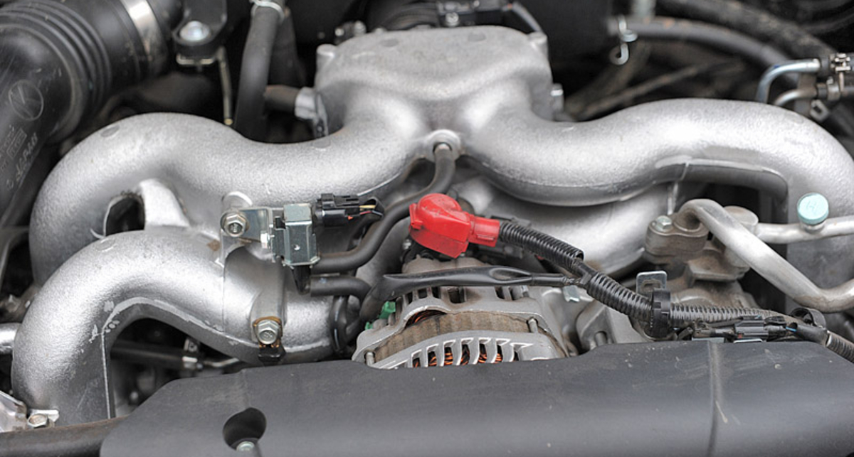 Тест-драйв Subaru Impreza XV: внедорожник из Impreza? (видео)