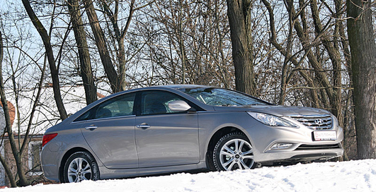 Тест-драйв Hyundai Sonata: награда за красоту (видео)