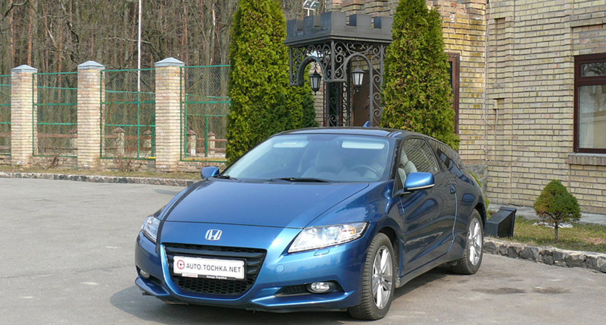 Тест-драйв Honda CR-Z: гибридная спортивность (видео)