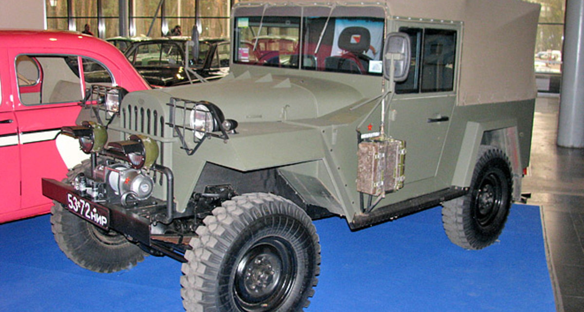 В Киев привезли автомобили Брежнева и Щербицкого