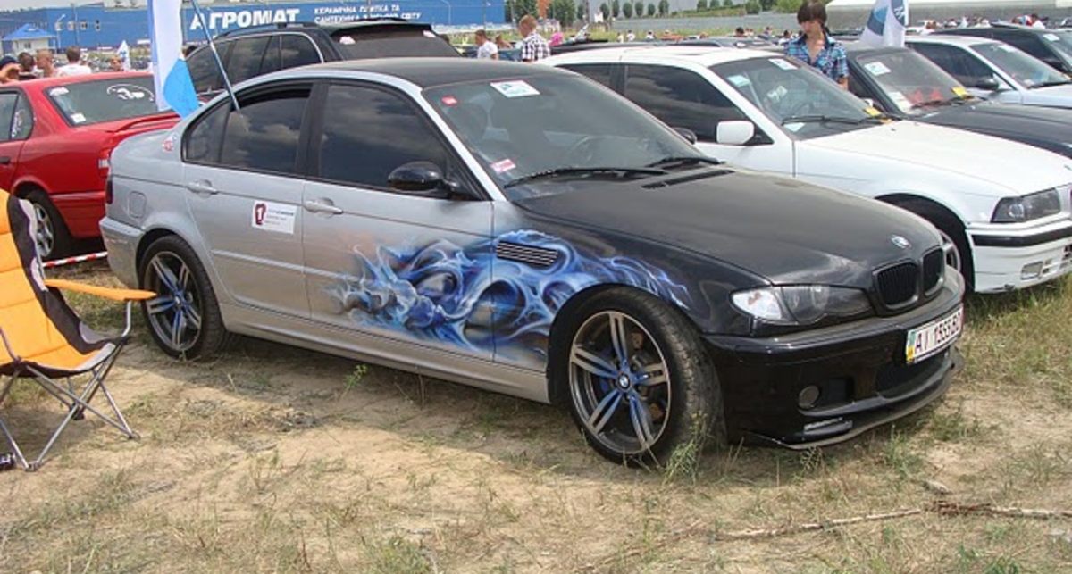 Любители BMW установили в Киеве рекорд (фото)