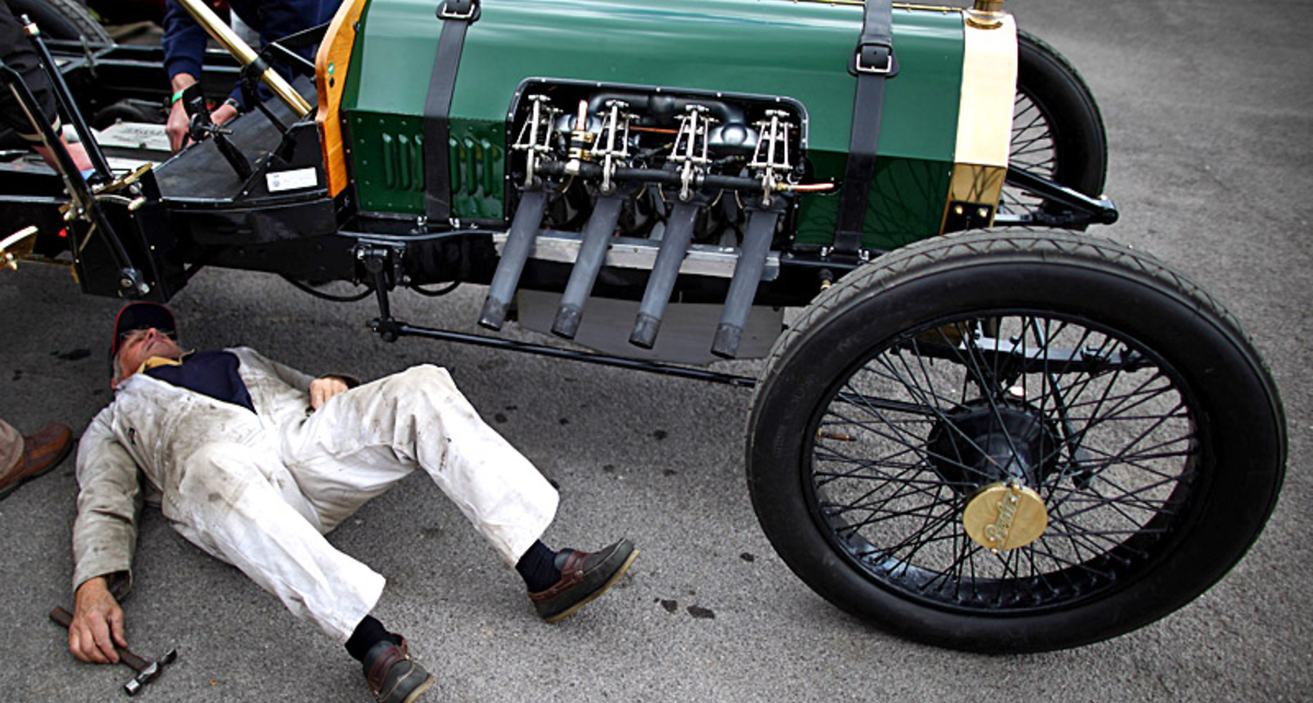 В Британии гонялись любители автораритетов (фото)