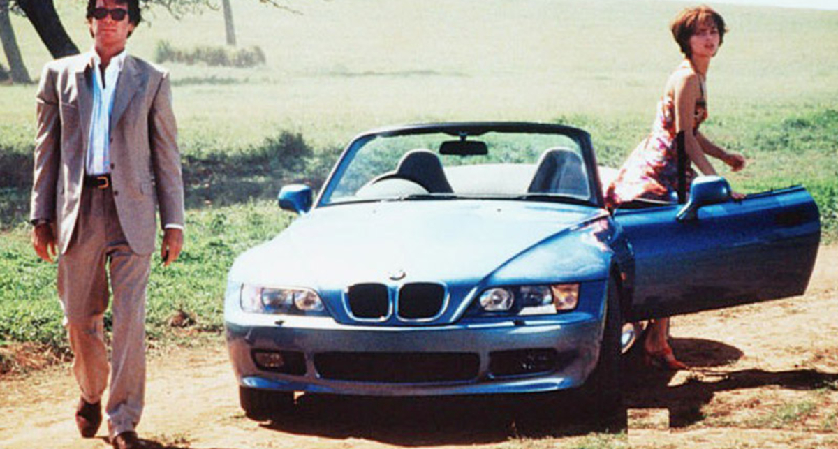 Джеймс Бонд - самый рекламный агент