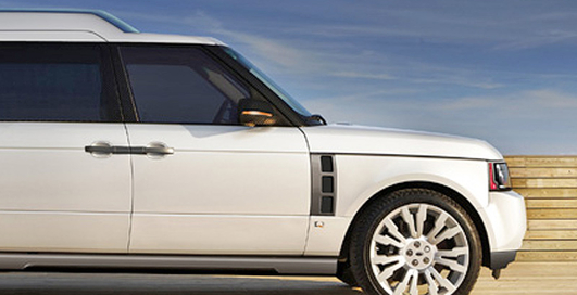 Из Range Rover сделали комфортабельный лайнер
